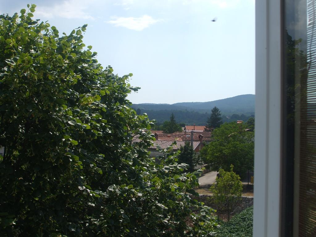 Osterija Na Planinci Bed & Breakfast Divača Exterior foto