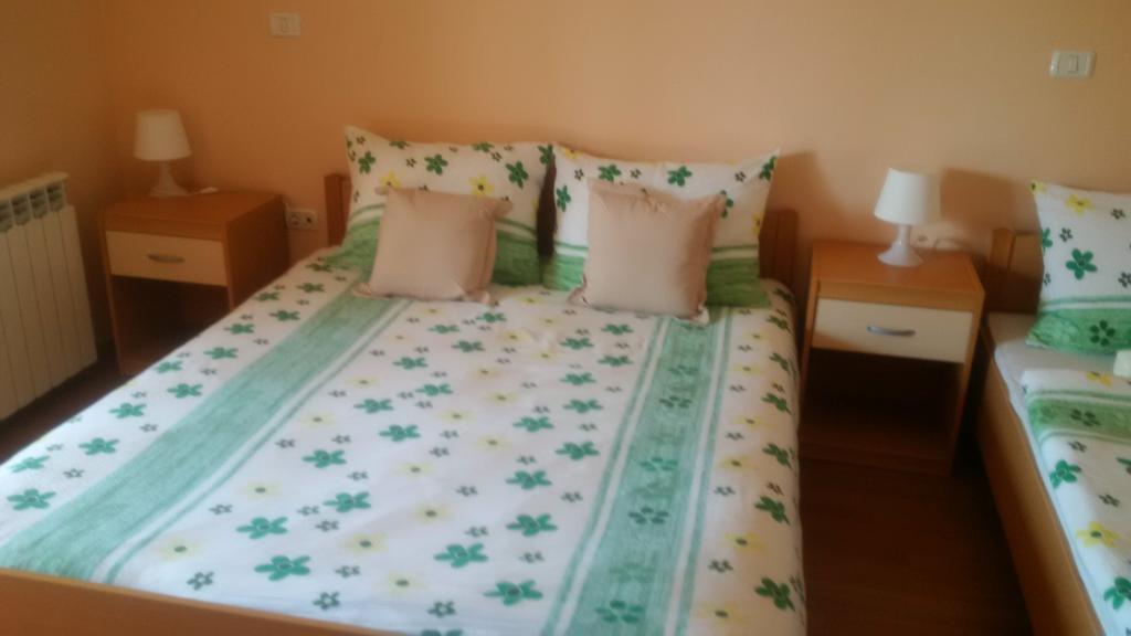Osterija Na Planinci Bed & Breakfast Divača Exterior foto