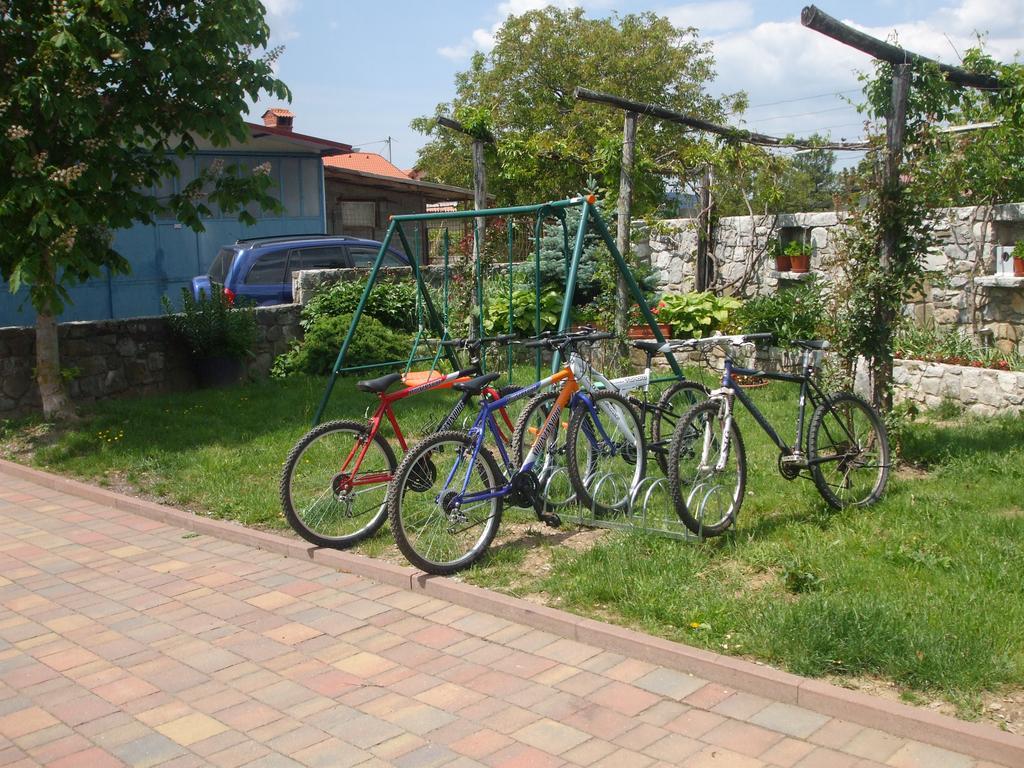 Osterija Na Planinci Bed & Breakfast Divača Exterior foto